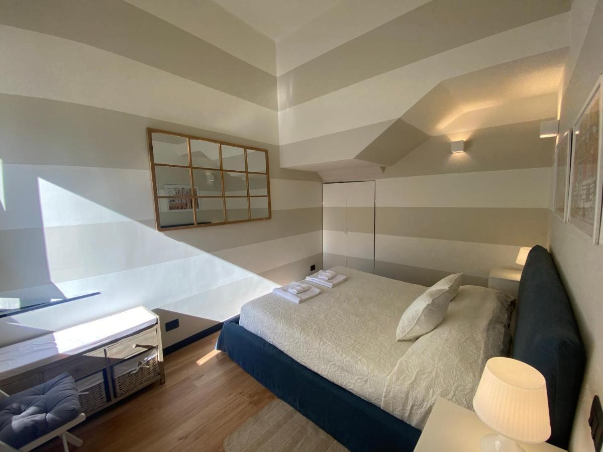 New Apartament In Front Of Genoa Cathedral מראה חיצוני תמונה